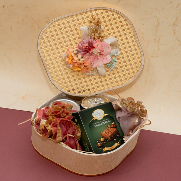 Diwali Gfits-Rattan box of Mithai/Sweet Pouches/Namkeen and Dryfruit