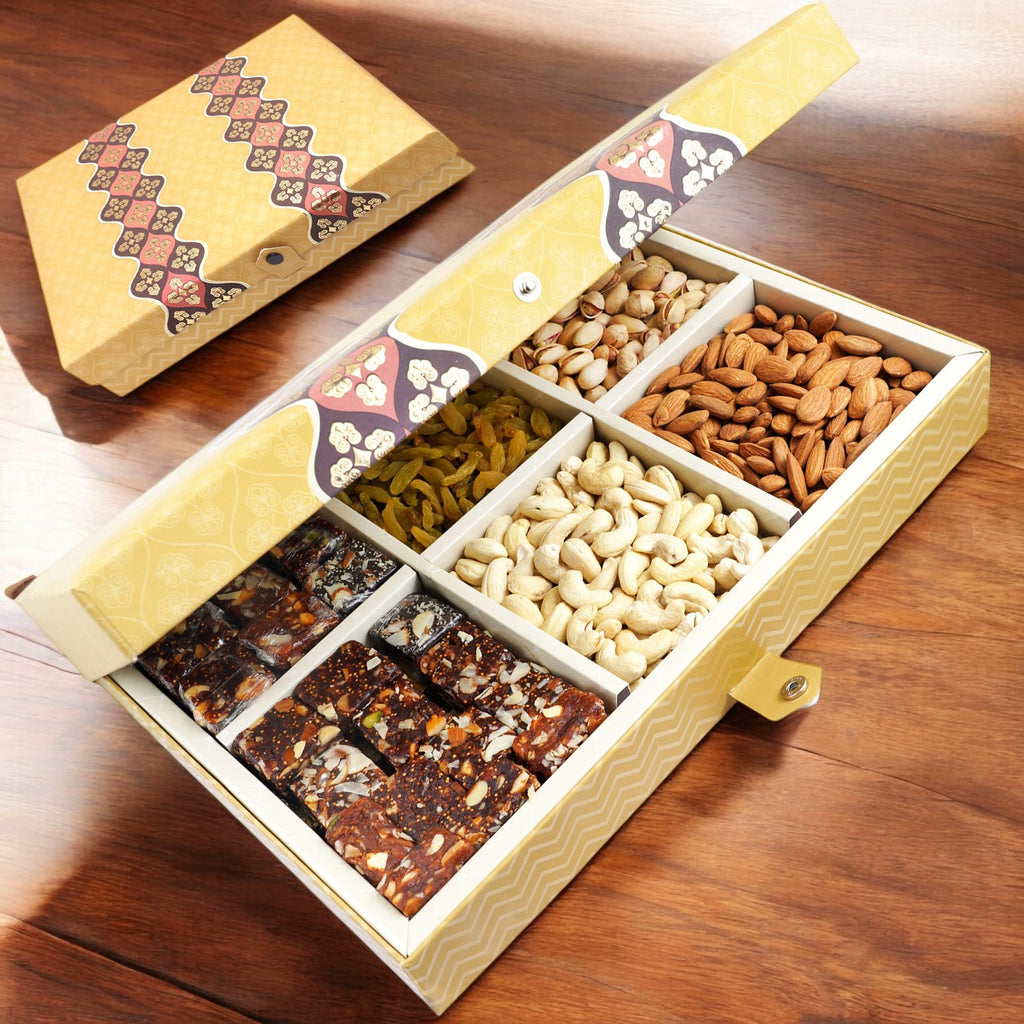 Golden 6 Part Box with Dryfruits and Sugarfree Bites 900 gms