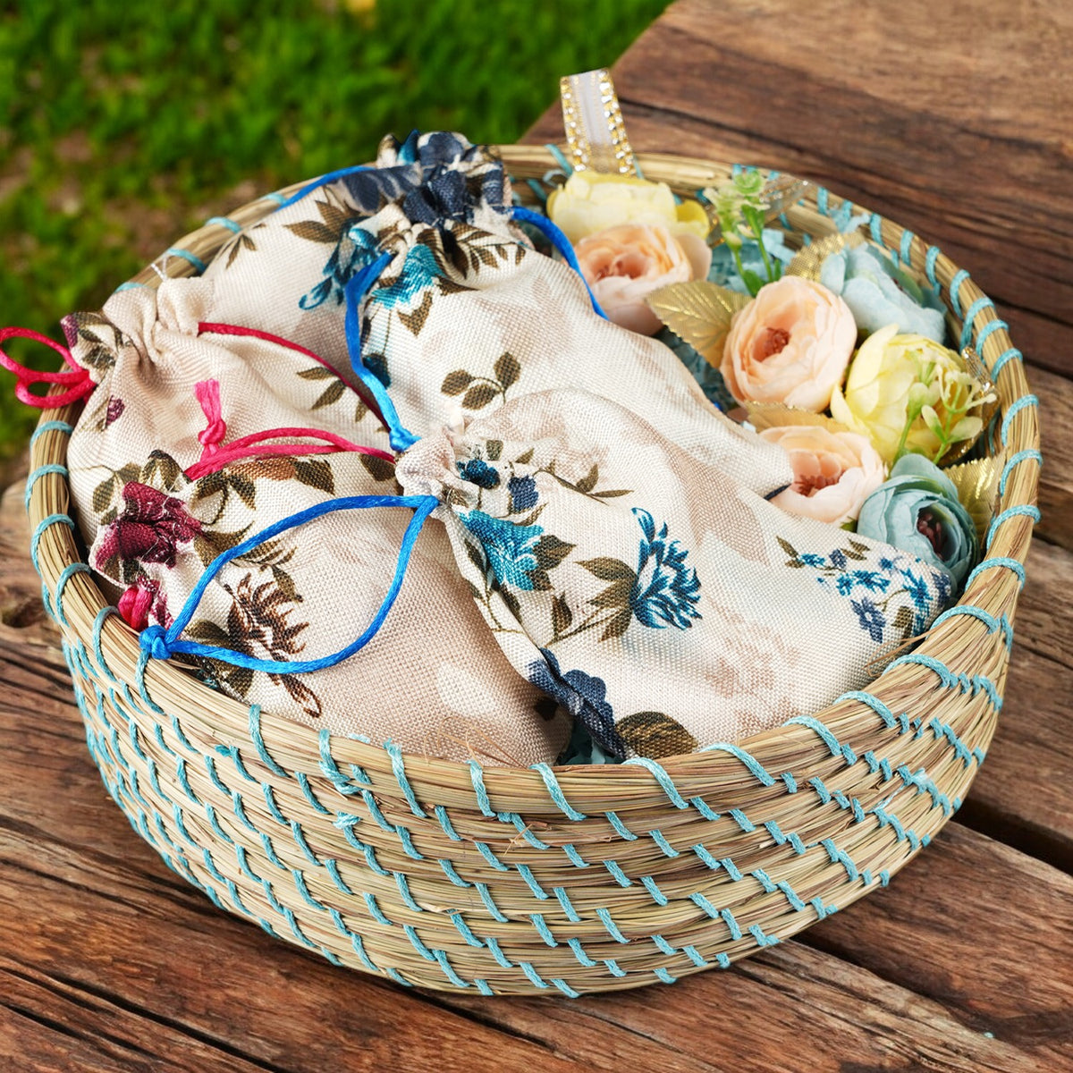 Corporate Gifts-Blue Jute Basket of 5 jute pouches of dryfruits