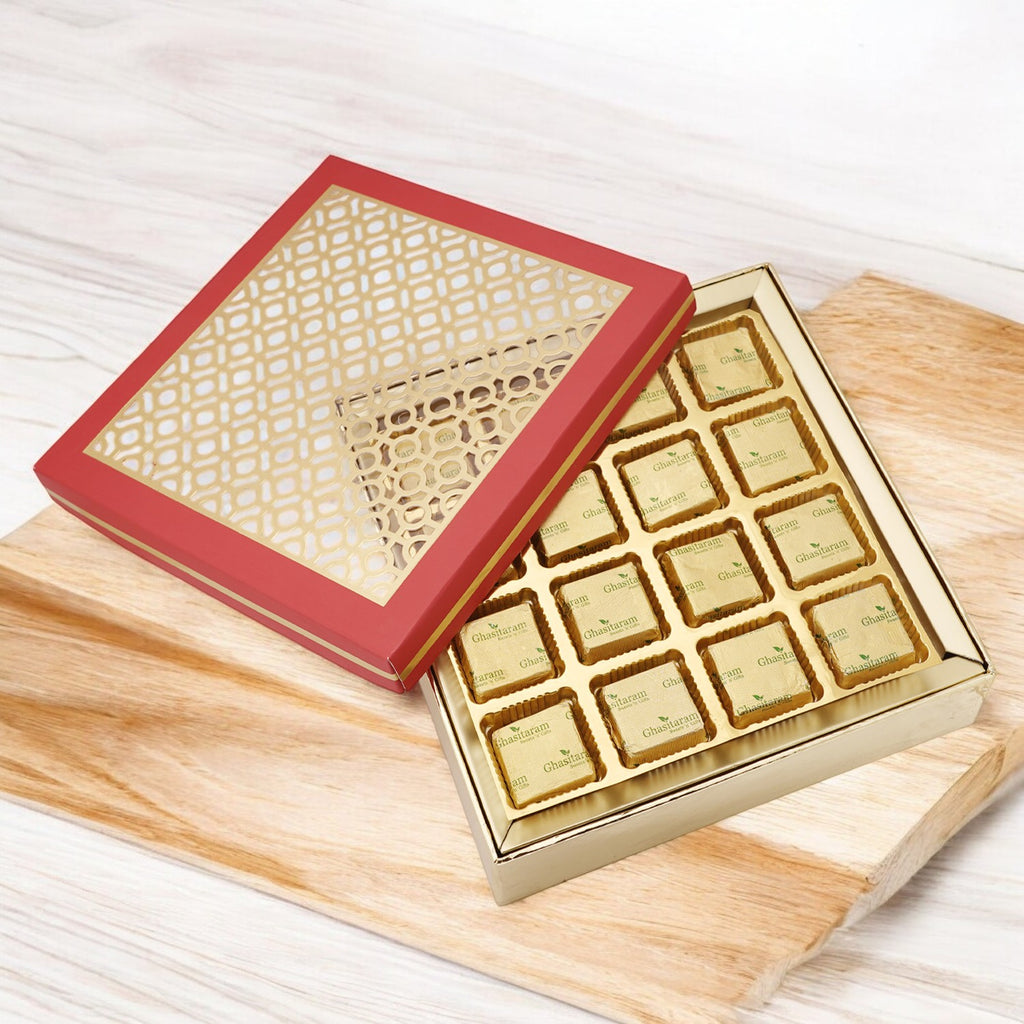 Corporate Gifts-Carving Box of with 16 pcs Mewa bites