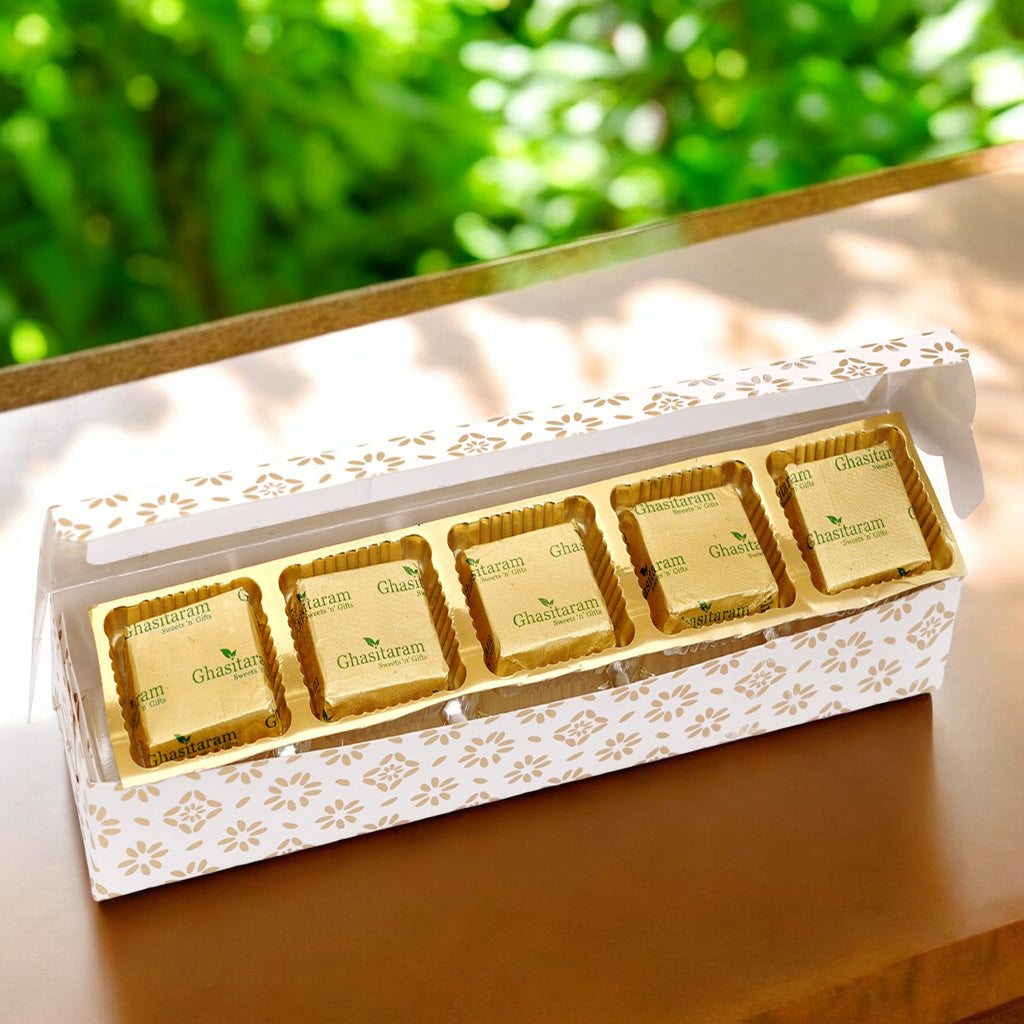 Corporate Gifts-White printed 5 bites box with mewa bites