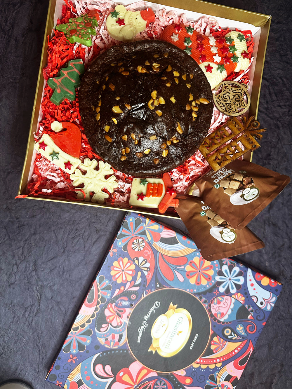 Ghasitaram Christmas Big Hamper Box with chocos, tags, pouches, plum cake 500 gms