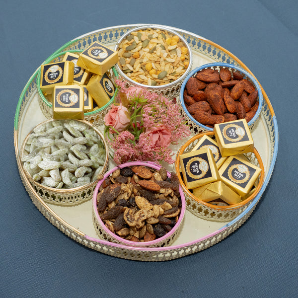Corporate Gifts-White Platter of Mewa bites, Quinoa snack and Dryfruit