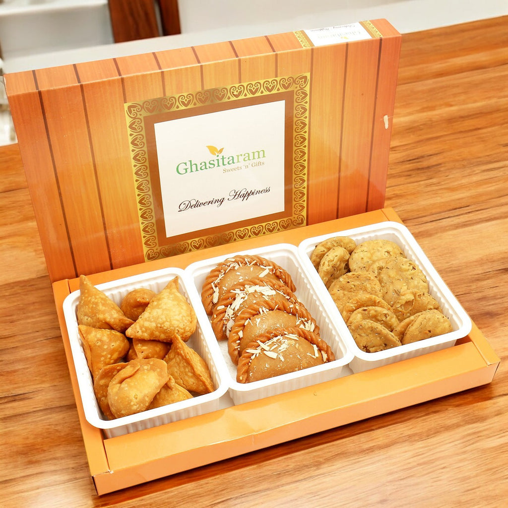 Holi Sweets| Holi Hampers| Holi Gifts:Gujiya, Farsan Samosa and Methi Mathi Namkeen Hamper