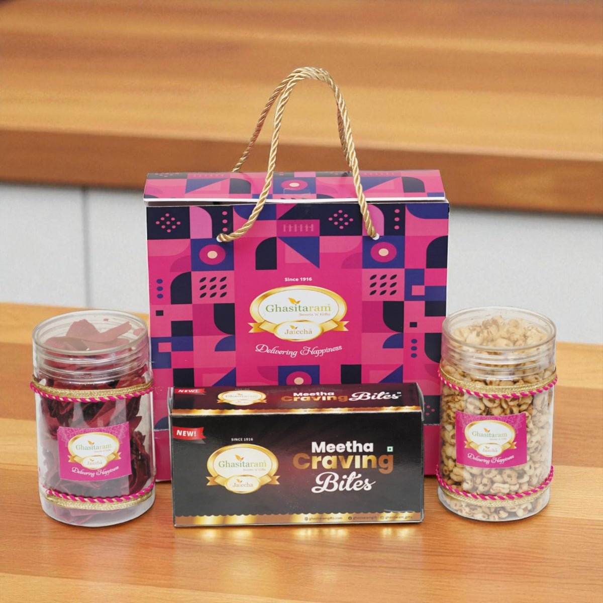 Bag Gift Box with bites, namkeen