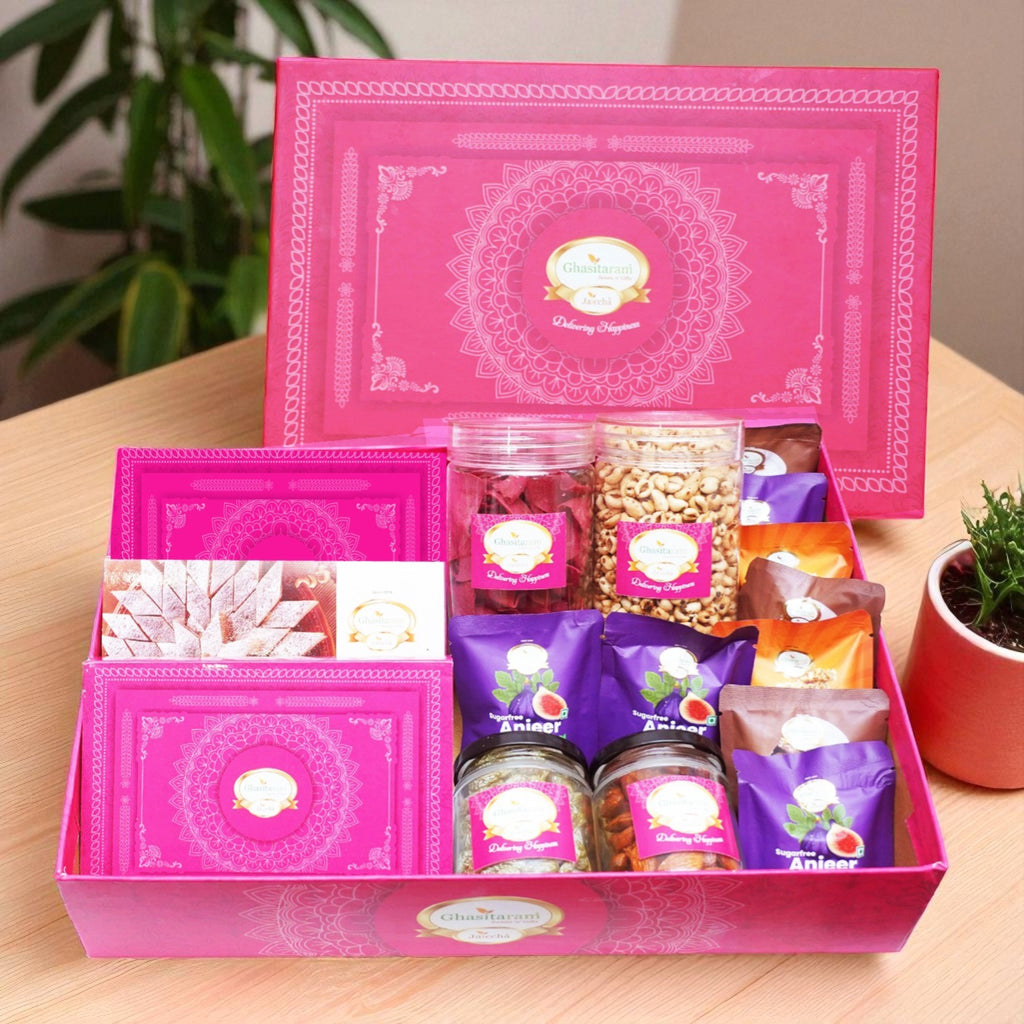 Big Pink Hamper box of 17 Goodies