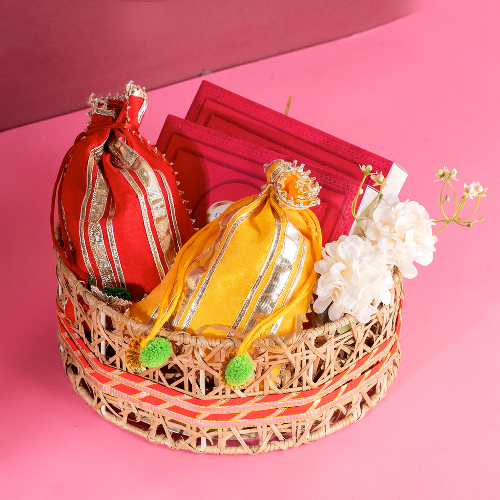 Round Rattan Lohri basket of Til laddoo|Gachak|Revadi|Lohri Sweets|lohri hampers