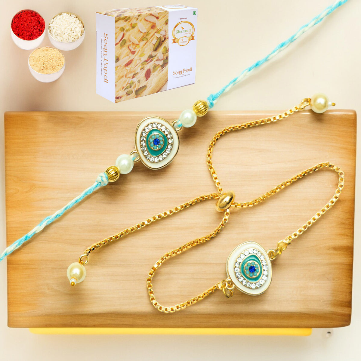 Rmj-6512 Bhaiya Bhabhi Rakhis with 400 gms of Soan Papdi
