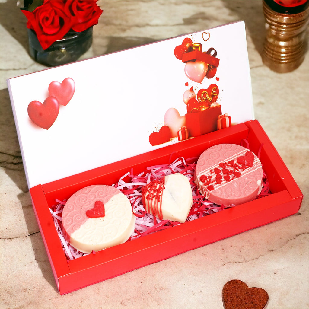 Valentines Box of 2 Discs and 1 Drinking Chocolate Heart