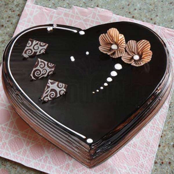 Eggless Heart Chocolate Cake 1 kg