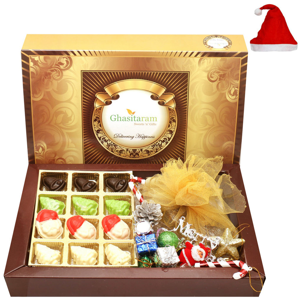 Big box with 12 pcs Christmas Chocolates, Plum Cake and Christmas Décor