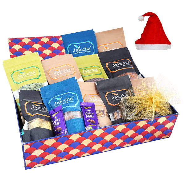 Scallop Christmas basket of 15 Goodies