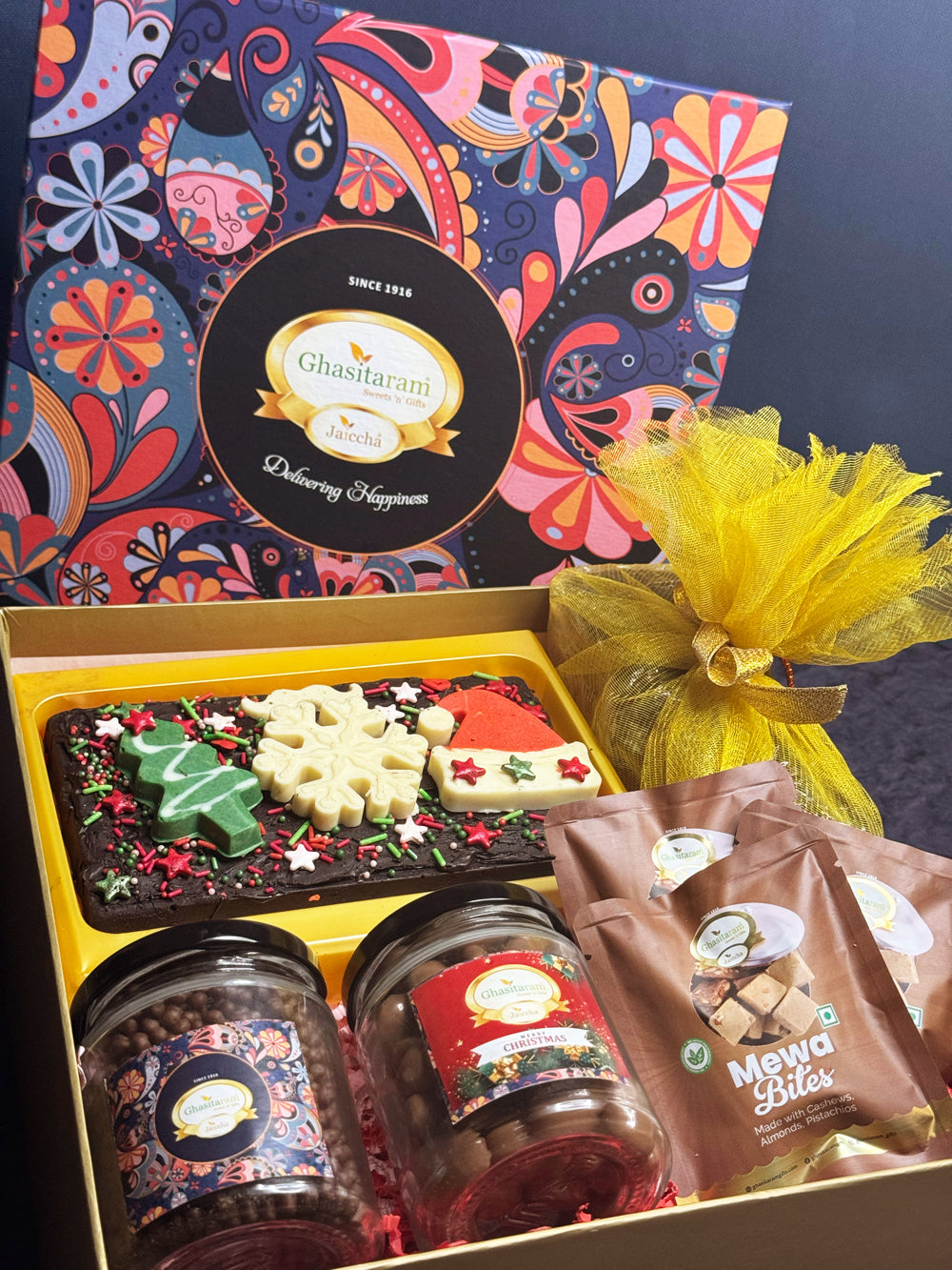 Ghasitaram Christmas Big Hamper Box with plum cake, bark, 2 jars and pouches