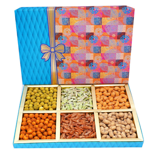 Fruit n Nut 6 Parti Box of Crunchy Cashews,Crunchy Peanuts and Flavoured Raisins 600 gms