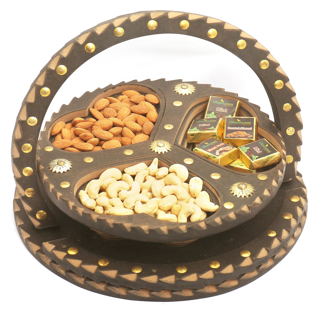 Foldable Basket of Almonds, Cashews and Chocolates