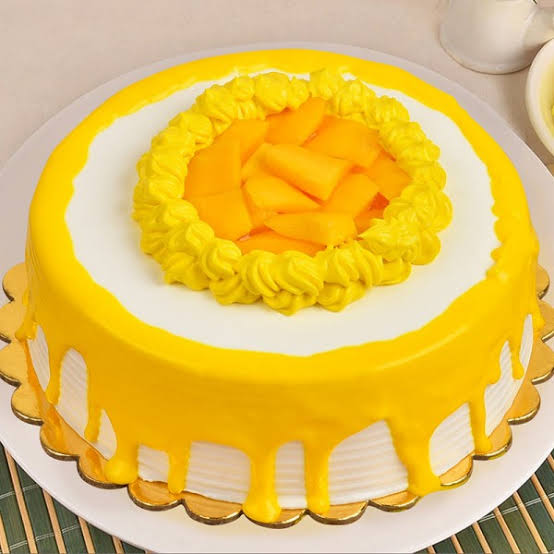 Fresh Eggless Fresh Alphonso Mango Cake 1000 gms