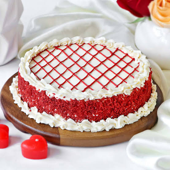 Fresh Eggless Red Velvet Cream Cake 1000 gms.