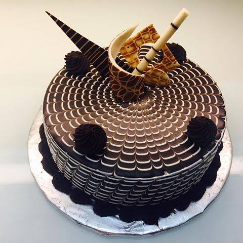 Fresh Eggless Cream Cake Zebra Torte Cake 1000 gms 