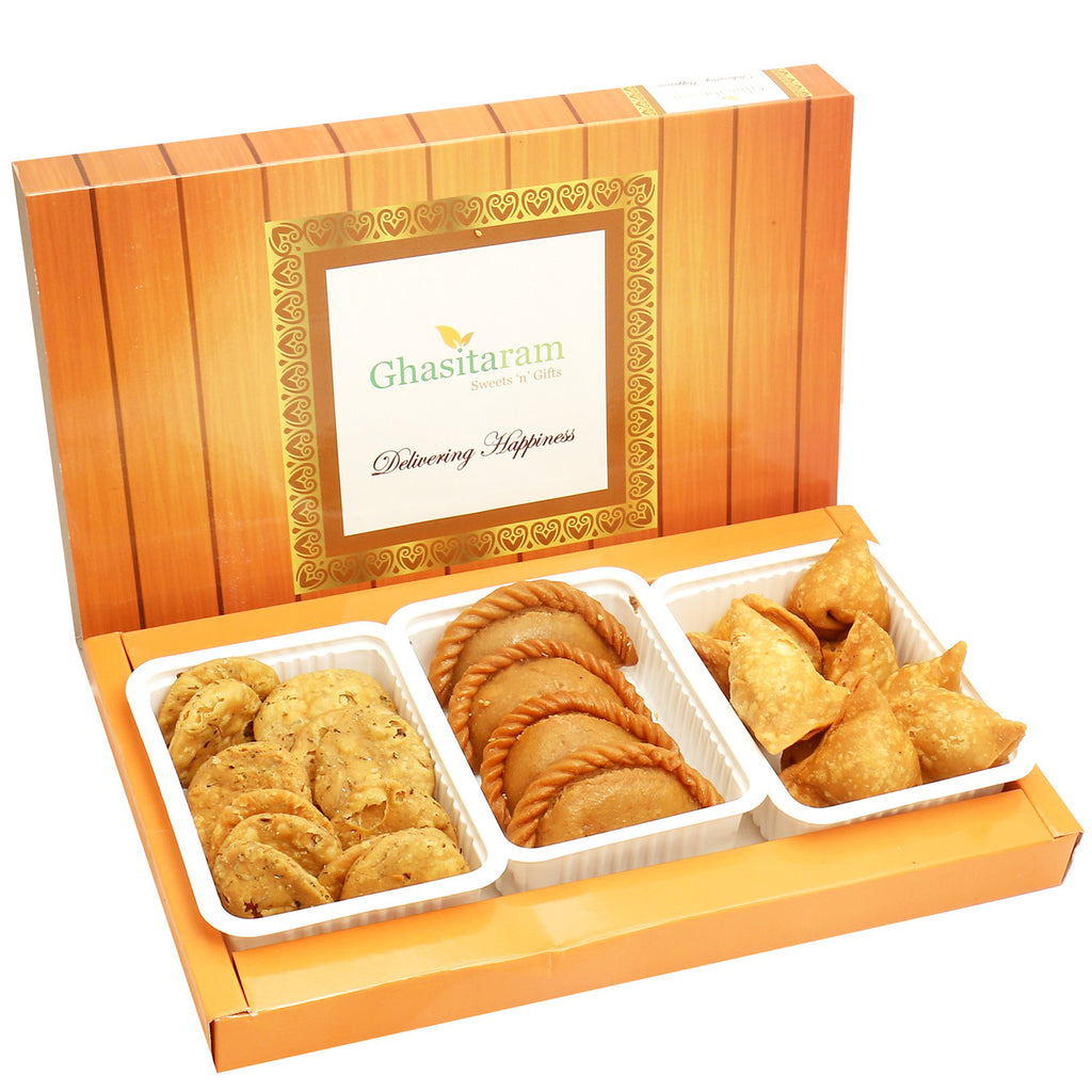 Holi Gifts:Dry Sweet Gujiyas, Farsan Samosas and Methi Mathi Hamper