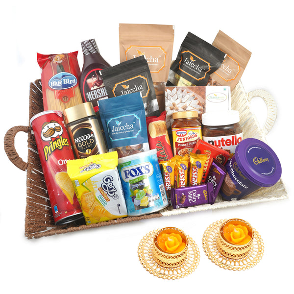 Basket of 21 Goodies With 2 t-lites