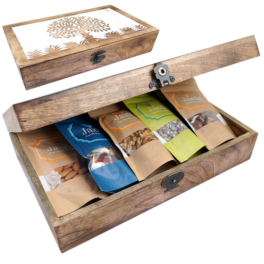 Wooden box of 10 Assorments 