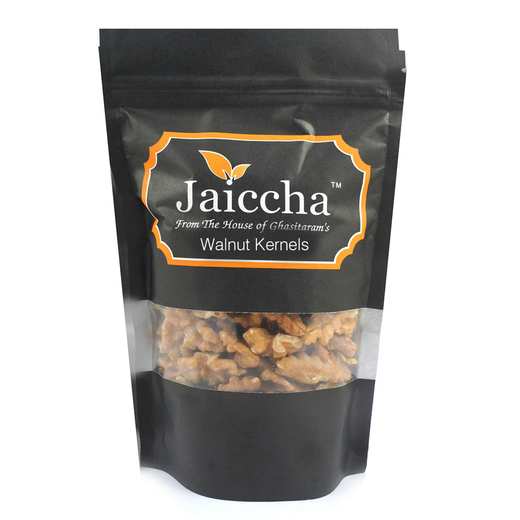 California Walnut Kernels 800 gms (4-5 pcs broken)