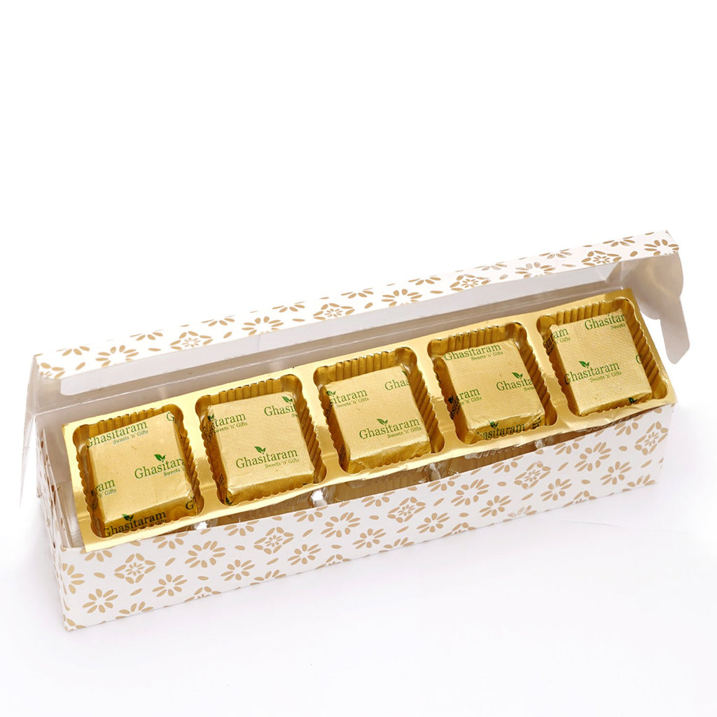 White printed 5 bites box with chocolates