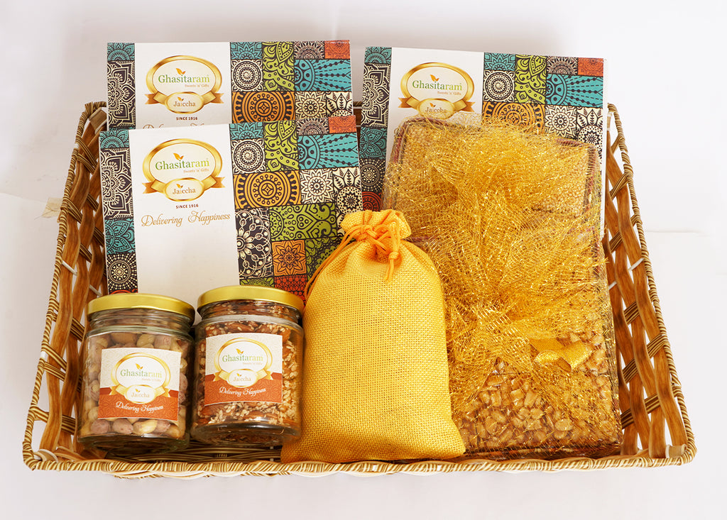 Lohri Gift Box | Lohri HAMPER Gift – Mats and Signs For You