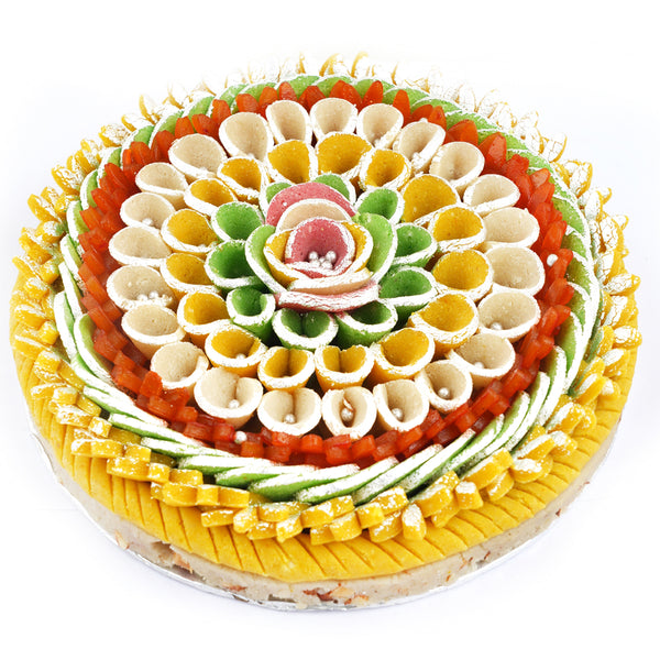 Fresh Eggless Dryfruit Flower Cake 1.2 kgs