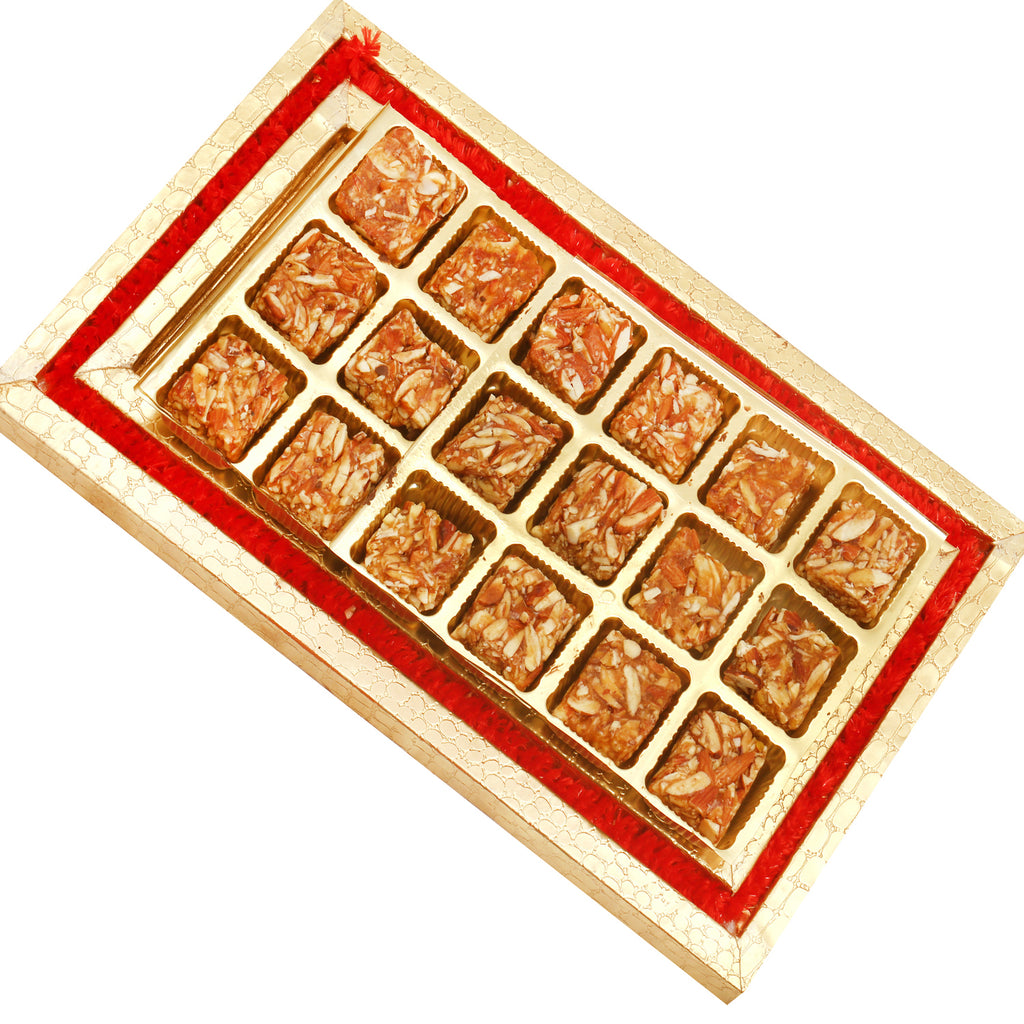 Red and Gold 18 pcs Roasted Almonds BitesTray